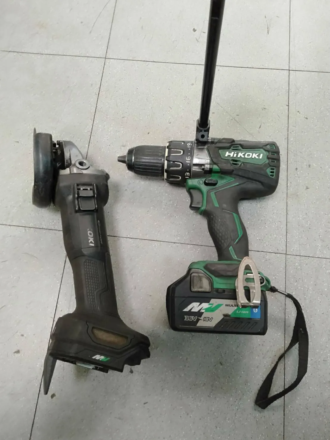 買取したハイコーキの充電式ディスクグラインダーなどの写真
